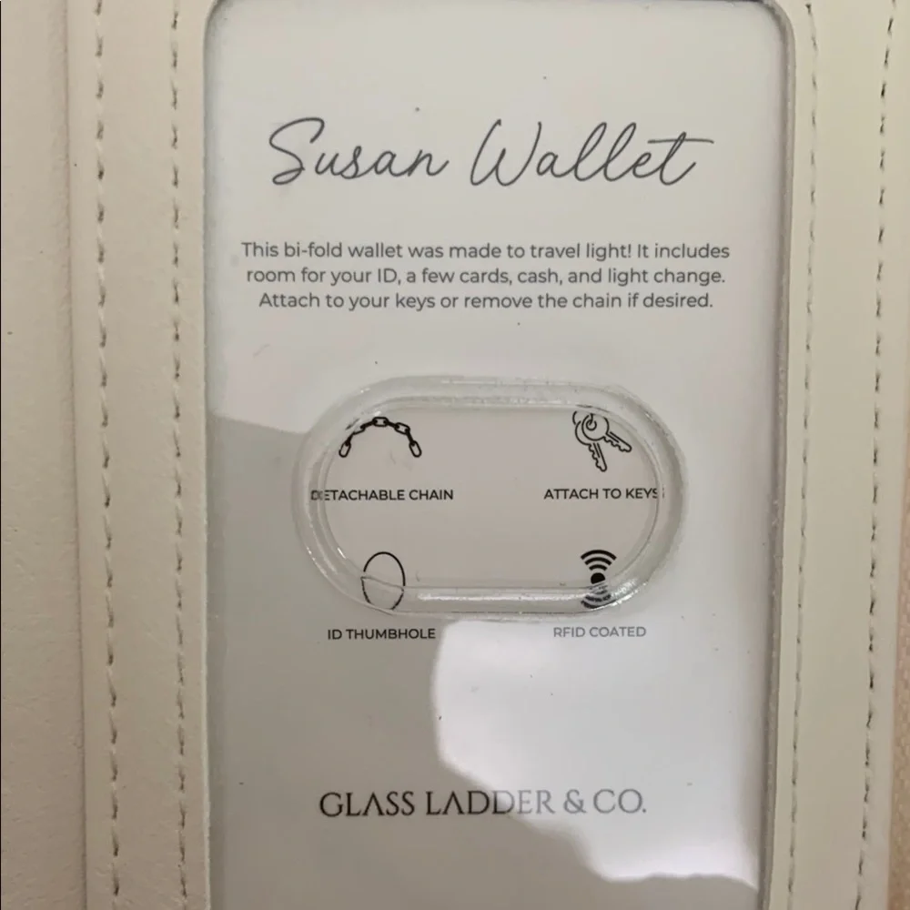 Glass Ladder & Co Susan Creme Bi-fold Wallet w RFID coating! NWT! - Picture 5 of 8